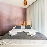 In Old Town By Belmont Realty 住宿加早餐酒店