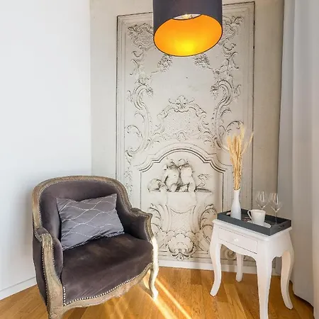 In Old Town By Belmont Realty 4* Zadar