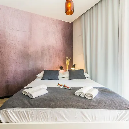 In Old Town By Belmont Realty Bed & Breakfast