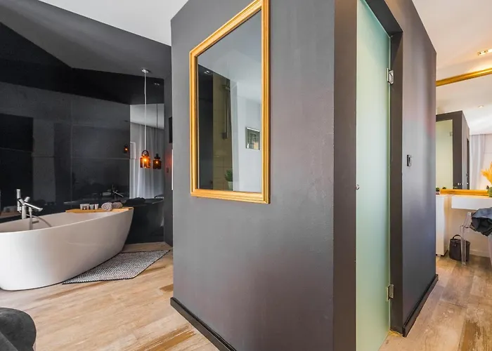 In Old Town By Belmont Realty Couette-café Zadar