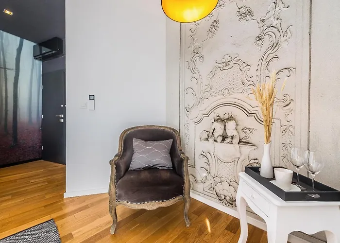 In Old Town By Belmont Realty Couette-café 4*