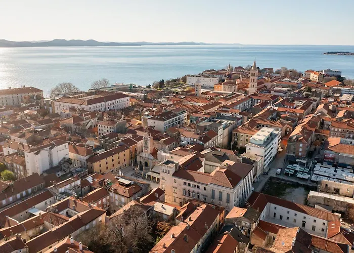 In Old Town By Belmont Realty Couette-café 4*